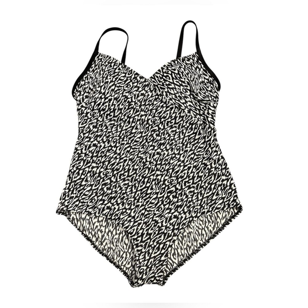 Vintage Elisabeth Liz Claiborne Women’s One Piece Black White Swimsuit Size 20W